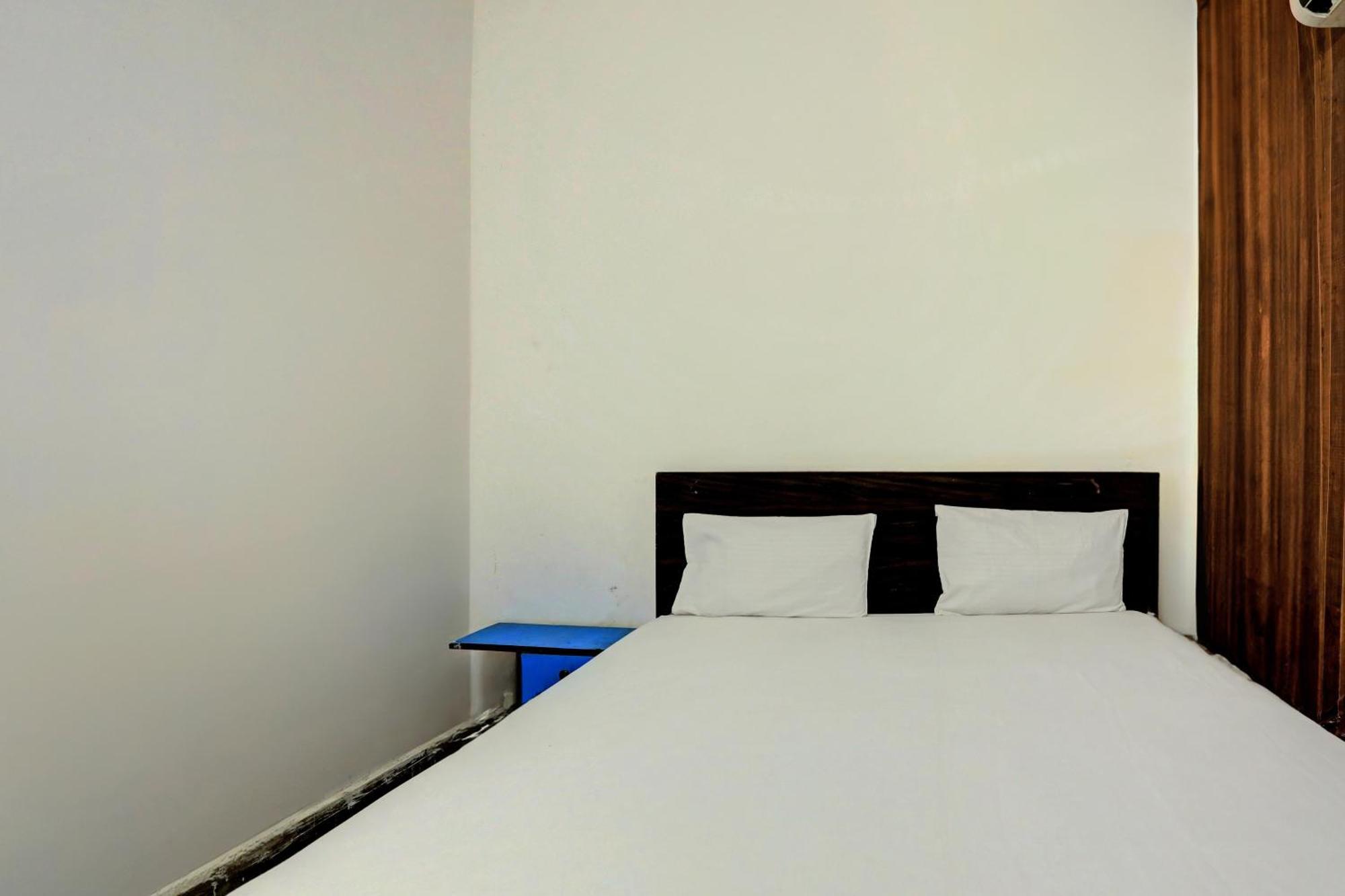 Hotel O Raaz Hotel Delhi  Exterior photo