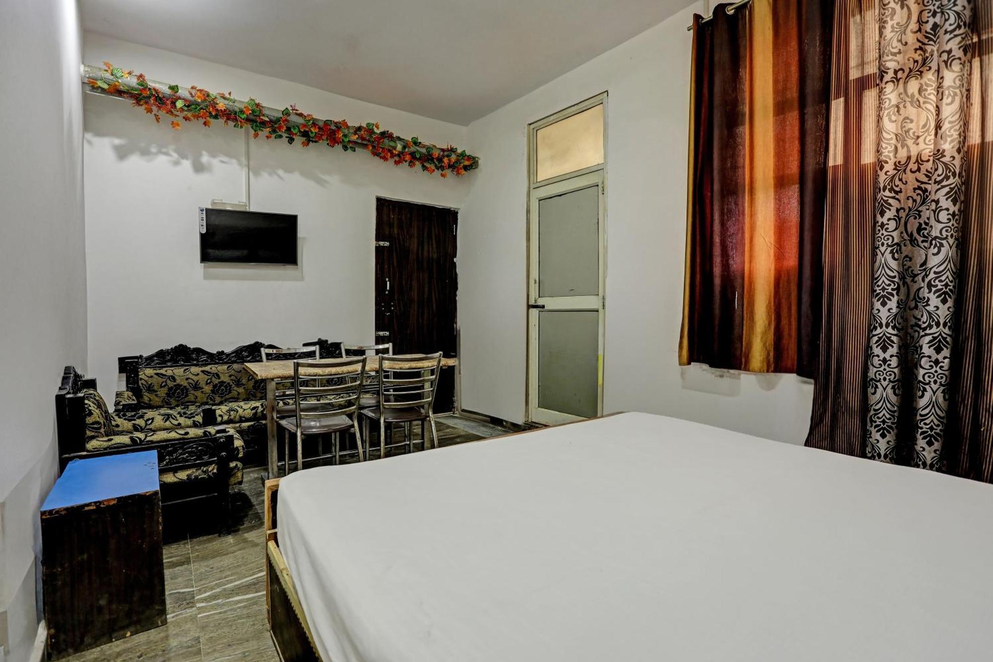 Hotel O Raaz Hotel Delhi  Exterior photo